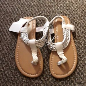 NWTS Must Have Sandals size 11 in girls